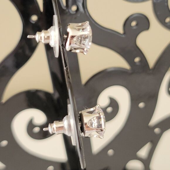 Earrings Silver Tone Crystal Stud Earrings #0390 - Picture 6 of 10